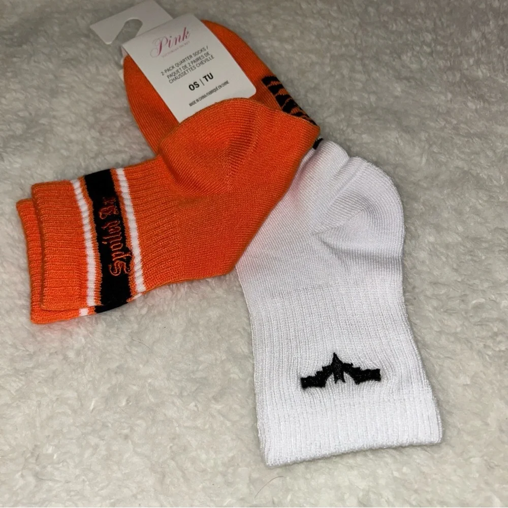 Victoria's Secret PINK Pack of 2 Quarter Socks Halloween Bats NWT